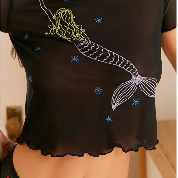 Mermaid Embroidered Baby tee - Picture 1 of 4